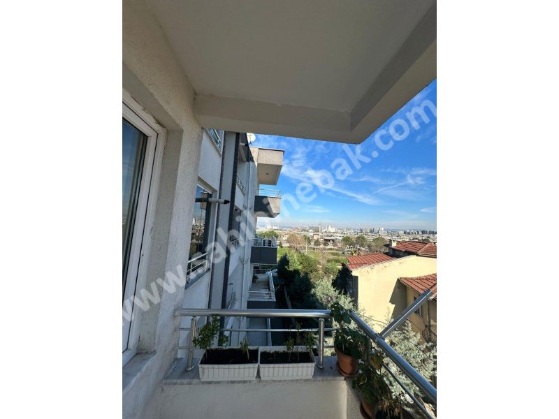 BURSA NİLÜFER ÜÇEVLER MAH. SATILIK 3.KAT SİTE İÇİ 3+1 DAİRE