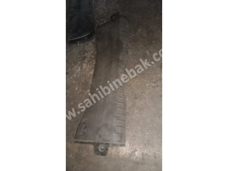 Focus 2 sedan bagaj kilidi kaplaması