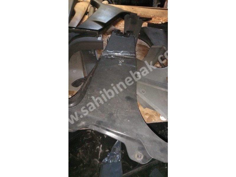 Pejo 301-citroen celizee orta direk alt kaplamalar adet
