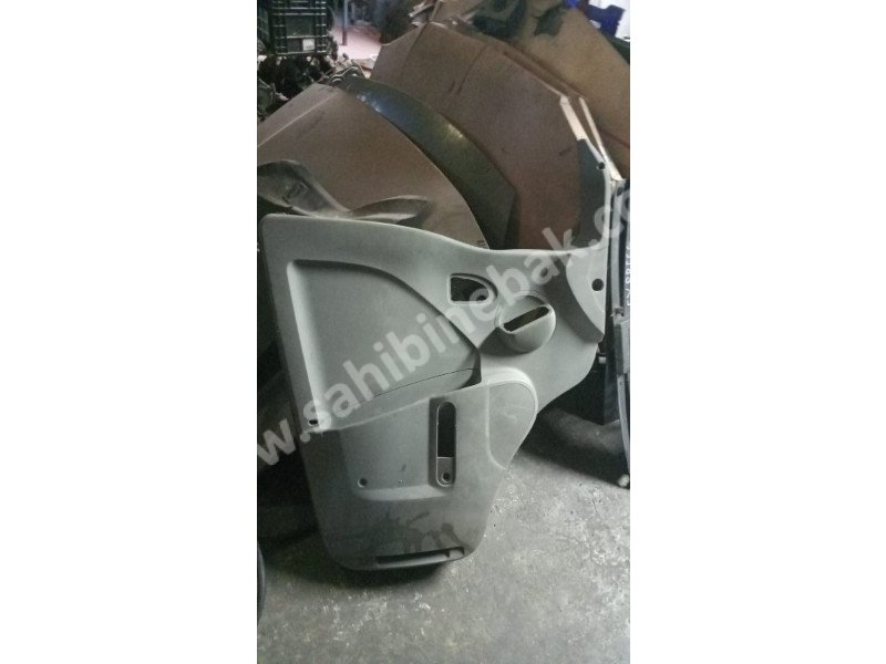 Renault Master sol ön kapı döşeme