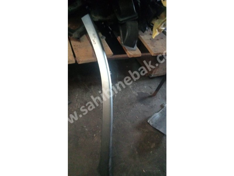 Peugeot 607 sağ ön cam direği dış kaporta