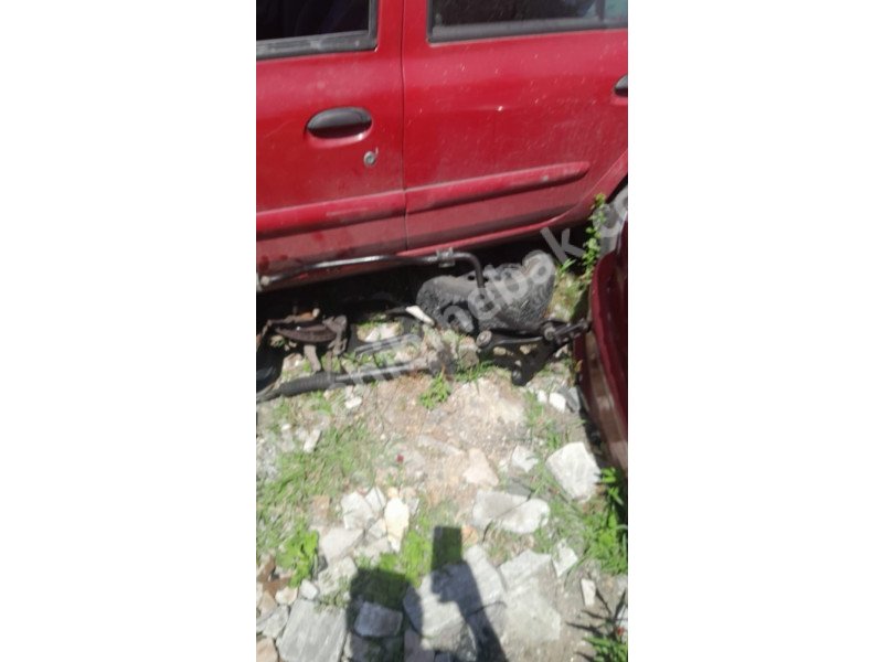 Clio 2 sol arka kapi