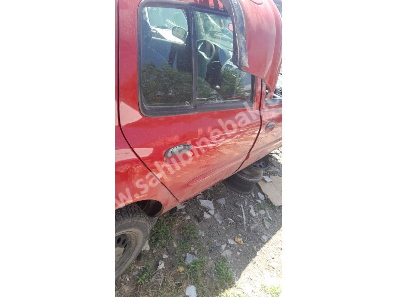 Clio 2 sag arka kapi
