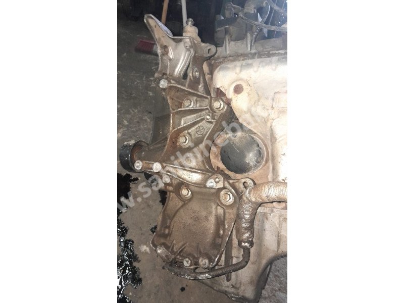 Renault 1.4 8v k7j motor sarz dinamo klima kompresor ayagi braket