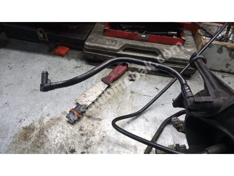 Clio 1.4 8v fren vestanuz borusu
