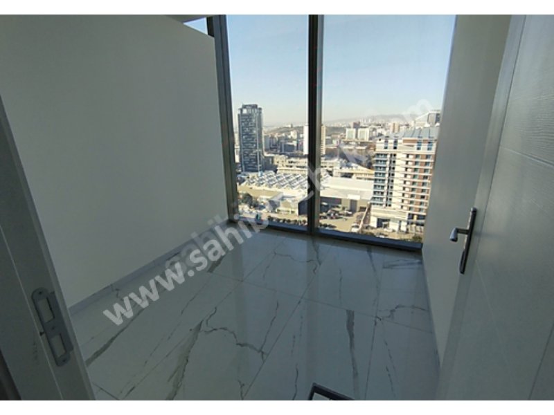 ANKARA SÖĞÜTÖZÜNDE YDA Center'da Eskişehir Yoluna Cephe Kiralık Ofis
