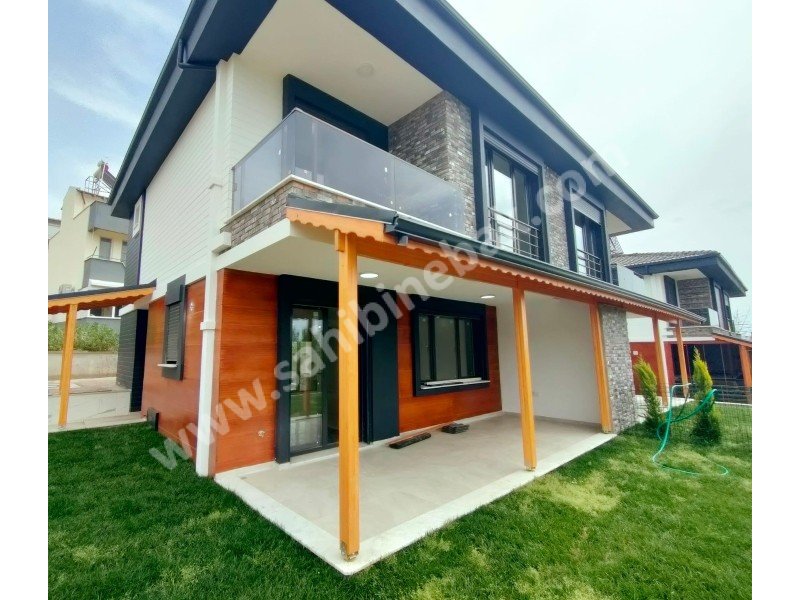 ​BURSA EDREMİT ALTINOLUK DENİZ MANZARA SATILIK 3+1 SIFIR VİLLA