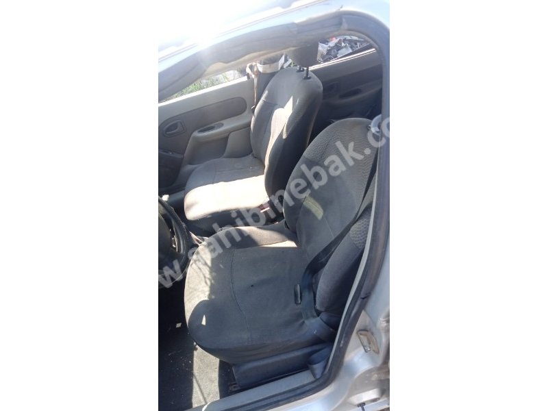 Renault Clio ön koltuk