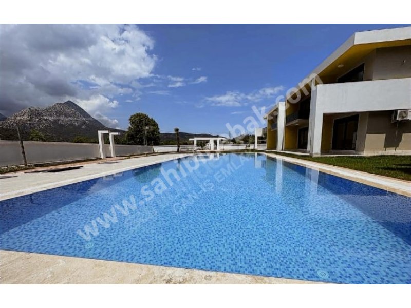 ANTALYA KEMER GÖYNÜK'TE SATILIK 40 M2 1+1 SIFIR DAİRE