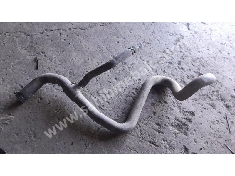 Renault Laguna 1 volvo motor radyator su borusu