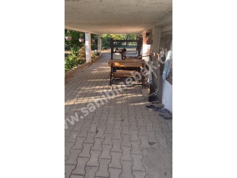 ISPARTA ŞARKİKARAAĞAÇ YUKARIDİNEK KÖYÜ KURUÇAY MEVKİİNDE SATILIK 7984 M2 BAHÇE
