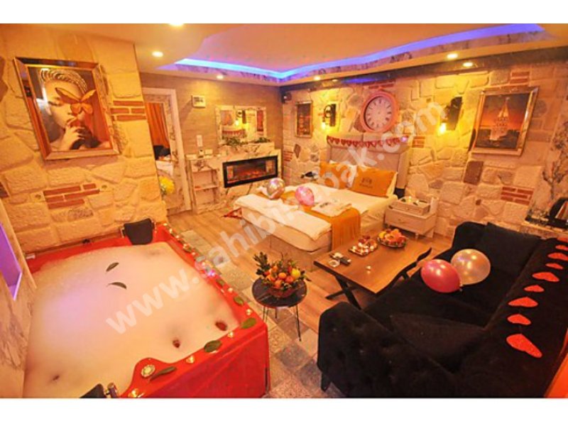 İSTANBUL BAKIRKÖY MEYDANDA SATILIK LÜKS OTEL