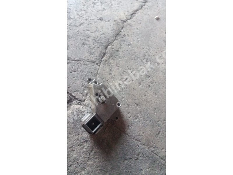 Renault Clio 2 1.4 8v 1.6 8v motor kulak braketi