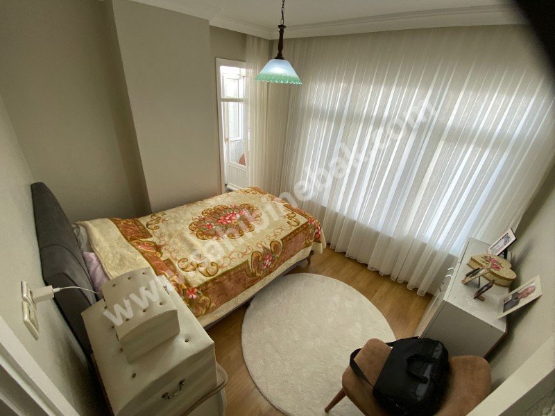 ROSADAN YALI MAH. ŞAHANE KONUMDA TEMIZ SATILIK DAİRE