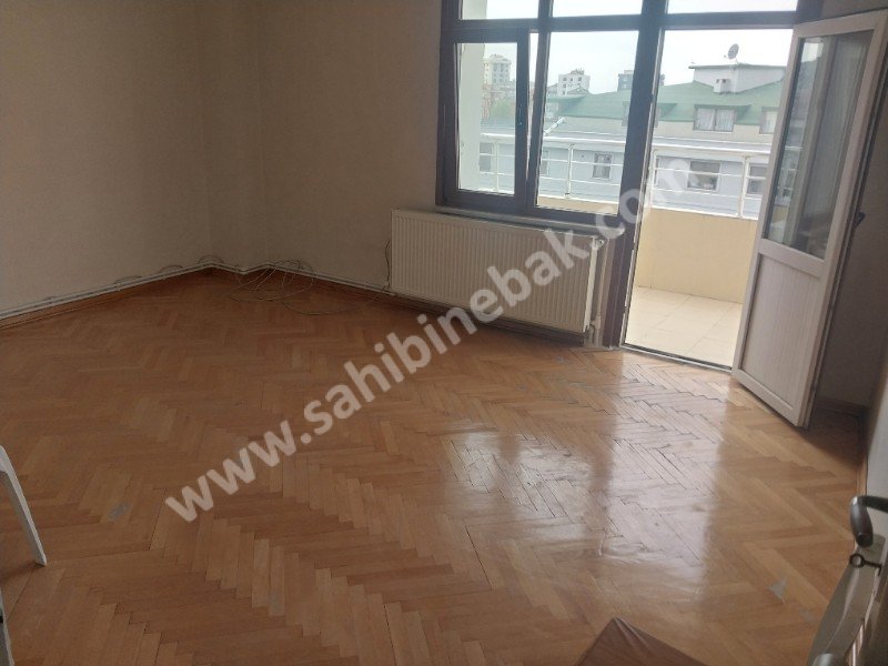 ROSADAN MALTEPE ÇARŞIDA KİRALIK 4.KAT 2+1 TEMIZ 100 M2 DAİRE