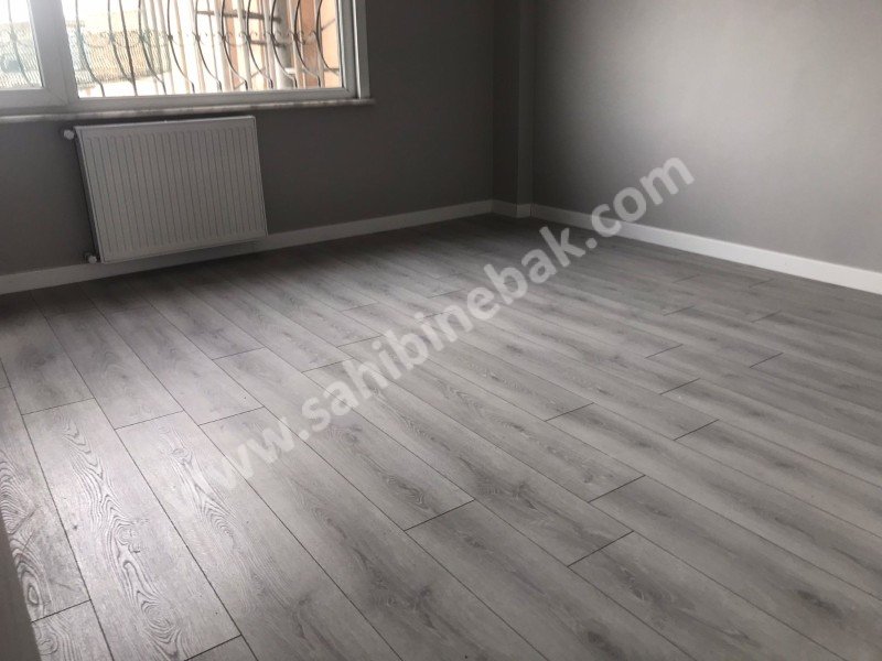 ROSADAN MALTEPE ÇARŞI İÇİNDE KİRALIK OFİS