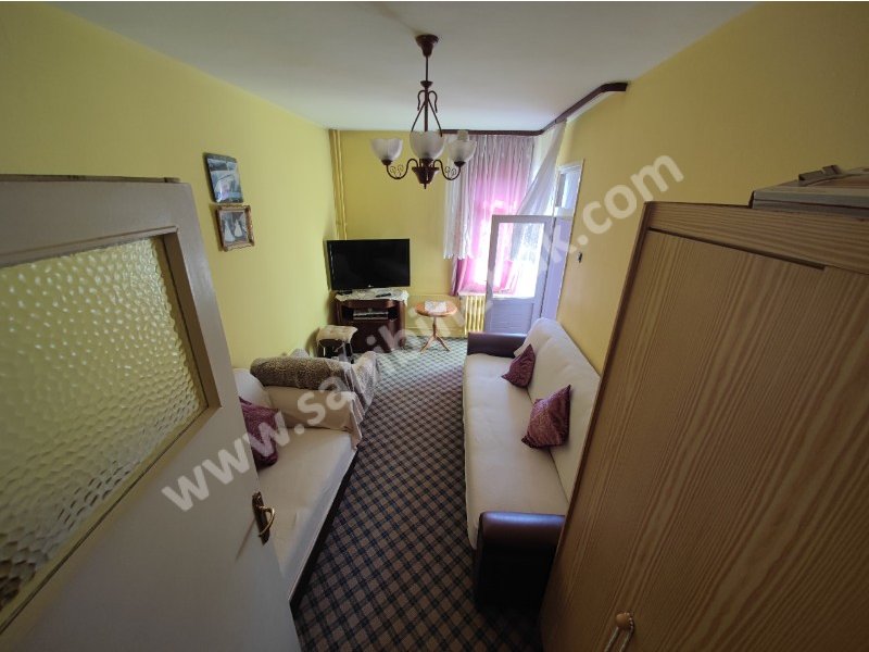 ROSA DAN KADIKÖY ACIBADEMDE ACİL SATILIK 2.KAT 3+1 125 M2 DAİRE