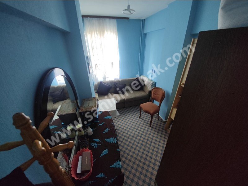ROSA DAN KADIKÖY ACIBADEMDE ACİL SATILIK 2.KAT 3+1 125 M2 DAİRE