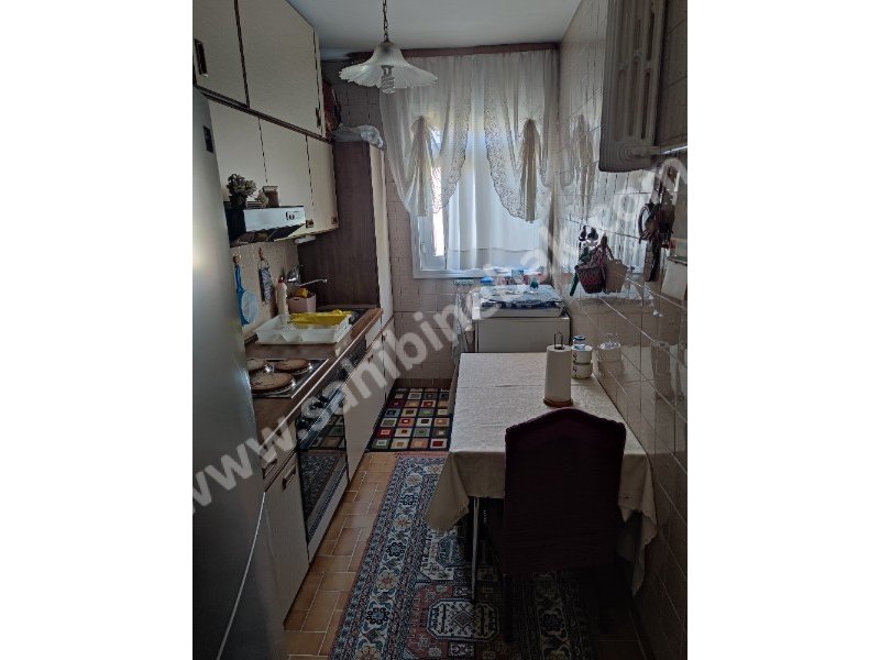 ROSA DAN KADIKÖY ACIBADEMDE ACİL SATILIK 2.KAT 3+1 125 M2 DAİRE