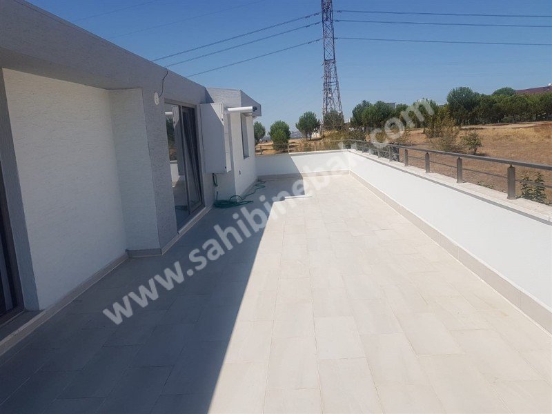 BURSA NİLÜFER BEŞEVLER DE KİRALIK 4.KAT 2+1 LÜX DAİRE 20.000 TL.
