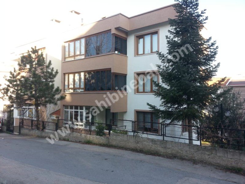 BURSA NİLÜFER BEŞEVLER KONAK MAH. KİRALIK 2.KAT 3+1 DAİRE 22.000 TL.