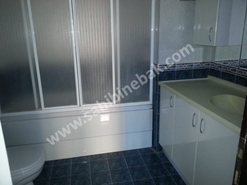BURSA NİLÜFER BEŞEVLER KONAK MAH. KİRALIK 2.KAT 3+1 DAİRE 22.000 TL.