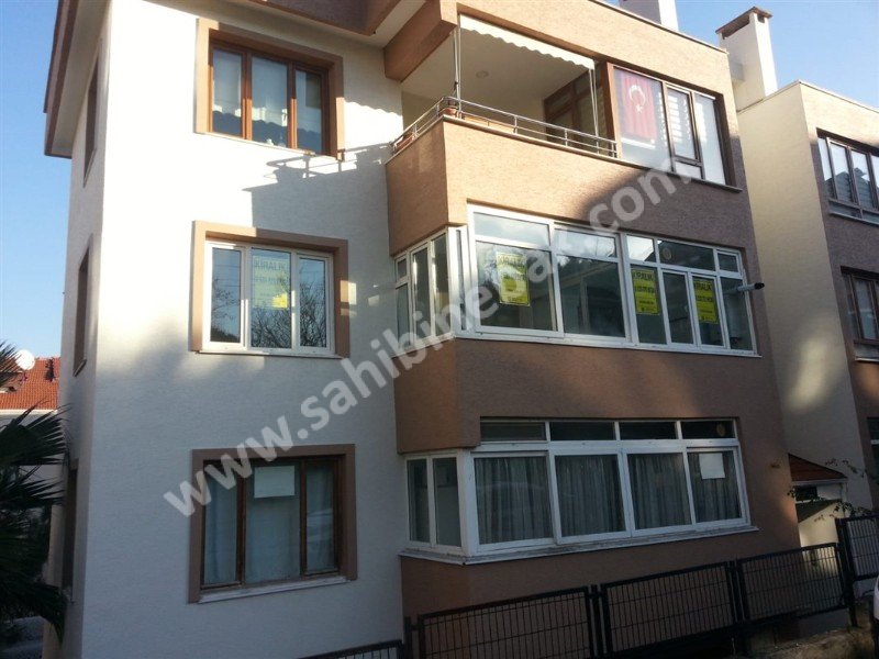 BURSA NİLÜFER BEŞEVLER KONAK MAH. KİRALIK 2.KAT 3+1 DAİRE 22.000 TL.