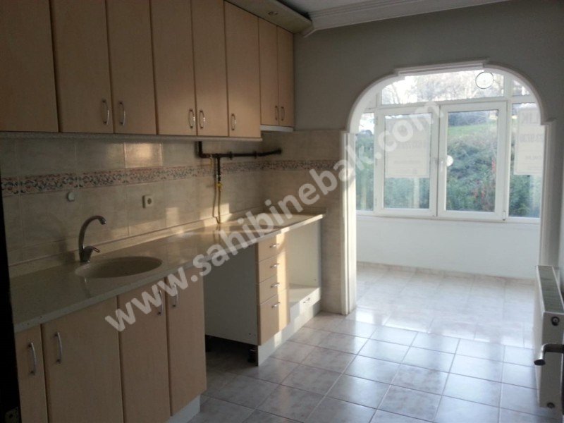 BURSA NİLÜFER BEŞEVLER KONAK MAH. KİRALIK 2.KAT 3+1 DAİRE 22.000 TL.