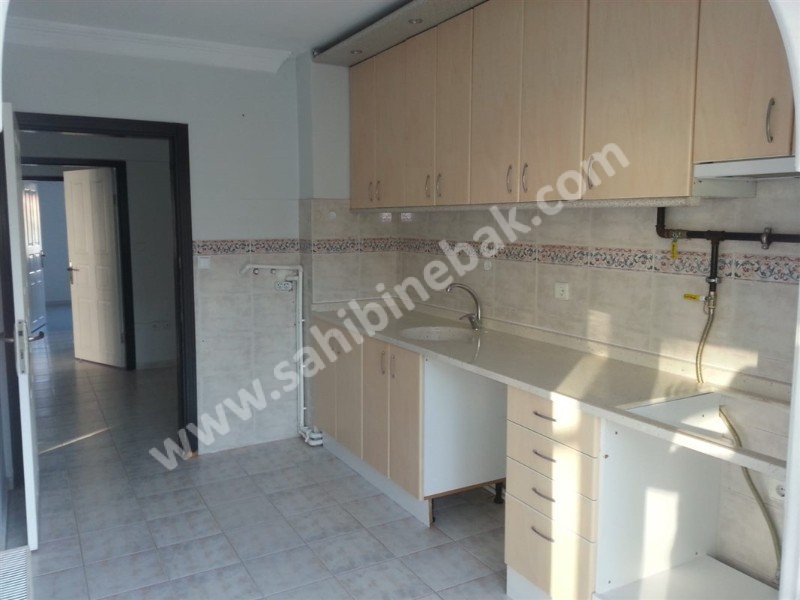 BURSA NİLÜFER BEŞEVLER KONAK MAH. KİRALIK 2.KAT 3+1 DAİRE 22.000 TL.
