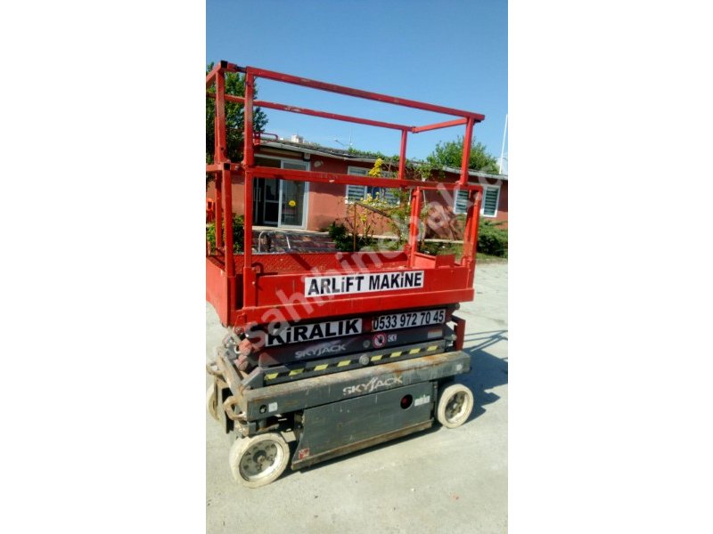 HALKALI KİRALIK ÖRÜMCEK EKLEMLİ MAKASLI PLATFORM VİNÇ