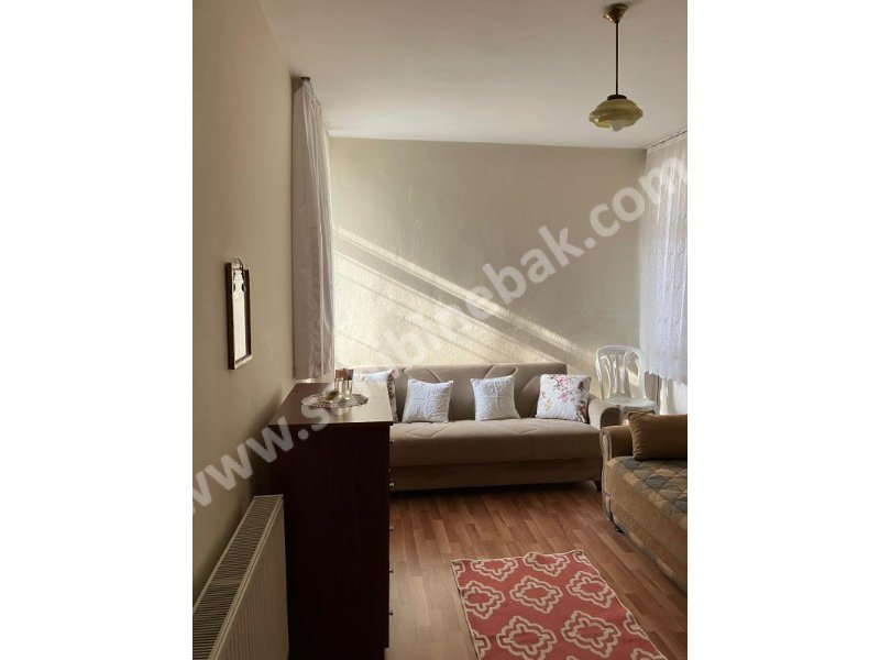 TÜRKİŞ BLOKLARI KİRALIK 2+L SALON YAPILI DAİRE
