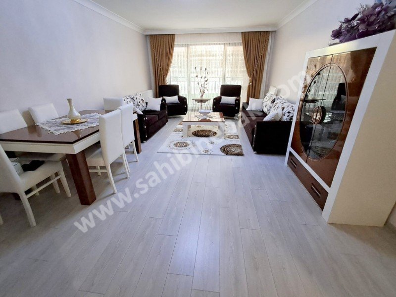 ALTINDAĞ GÜNEŞEVLERDE SİTE İÇİNDE SATILIK 4+1 DAİRE
