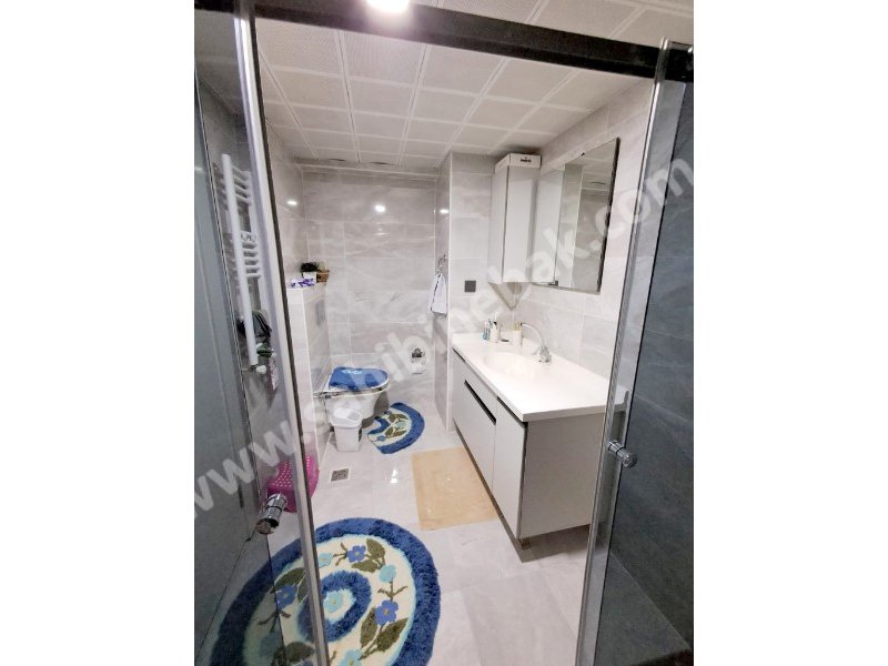 ALTINDAĞ GÜNEŞEVLERDE SİTE İÇİNDE SATILIK 4+1 DAİRE