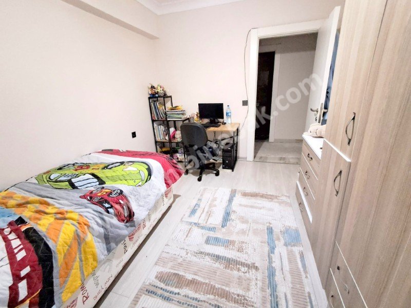 ALTINDAĞ GÜNEŞEVLERDE SİTE İÇİNDE SATILIK 4+1 DAİRE