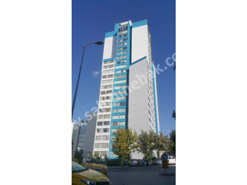 AKMAN PLAZADA 1+1 ARA KAT İSTER OFİS İSTER KONUT KULLANIMINA UYGUN KİRALIK MÜLK