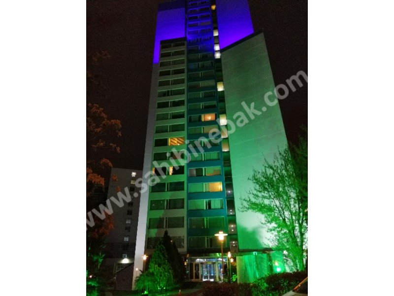 AKMAN PLAZADA 1+1 ARA KAT İSTER OFİS İSTER KONUT KULLANIMINA UYGUN KİRALIK MÜLK