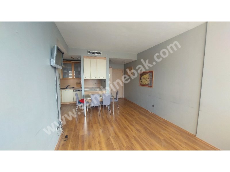 AKMAN PLAZADA 1+1 ARA KAT İSTER OFİS İSTER KONUT KULLANIMINA UYGUN KİRALIK MÜLK