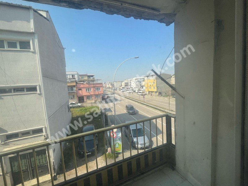 BURSA YILDIRIM ORTABAĞLAR'DA KİRALIK 95m2 2+1 ARAKAT DAİRE