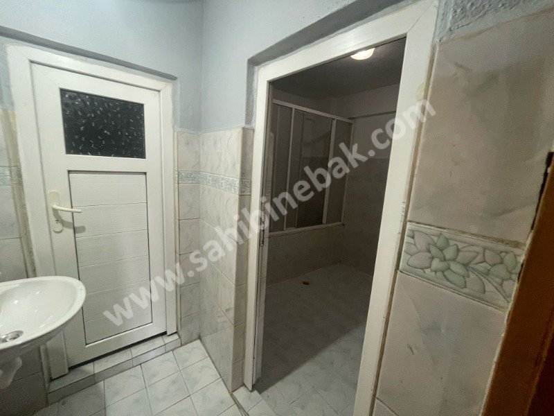 BURSA YILDIRIM ORTABAĞLAR'DA KİRALIK 95m2 2+1 ARAKAT DAİRE