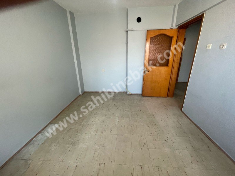 BURSA YILDIRIM ORTABAĞLAR'DA KİRALIK 95m2 2+1 ARAKAT DAİRE