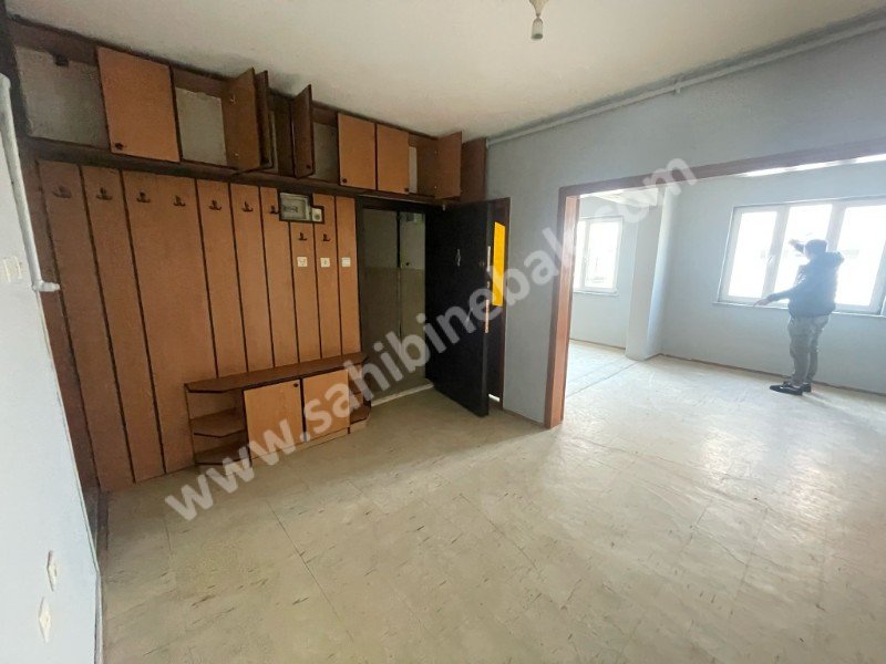 BURSA YILDIRIM ORTABAĞLAR'DA KİRALIK 95m2 2+1 ARAKAT DAİRE