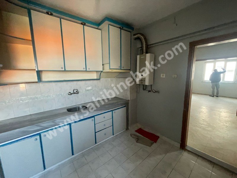 BURSA YILDIRIM ORTABAĞLAR'DA KİRALIK 95m2 2+1 ARAKAT DAİRE