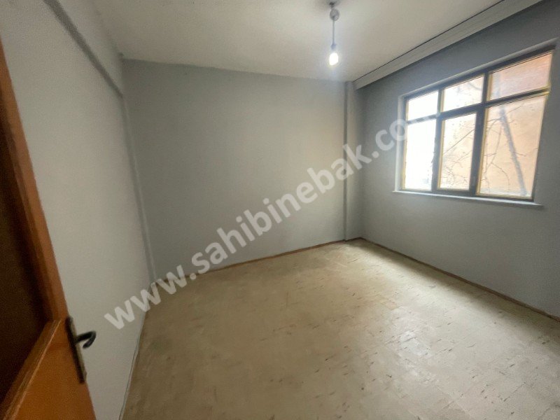 BURSA YILDIRIM ORTABAĞLAR'DA KİRALIK 95m2 2+1 ARAKAT DAİRE