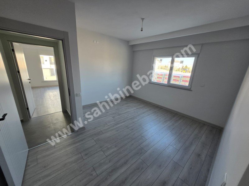 ESKİŞEHİR AŞAĞISÖĞÜTÖNÜ MAHALLESİNDE SATILIK 4+1 200 m2 SIFIR DAİRE