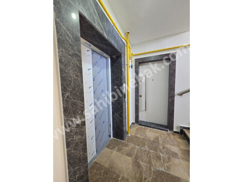 ESKİŞEHİR AŞAĞISÖĞÜTÖNÜ MAHALLESİNDE SATILIK 4+1 200 m2 SIFIR DAİRE