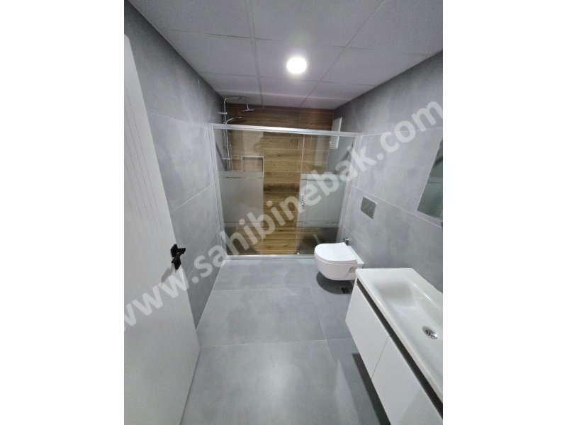 ESKİŞEHİR AŞAĞISÖĞÜTÖNÜ MAHALLESİNDE SATILIK 4+1 200 m2 SIFIR DAİRE