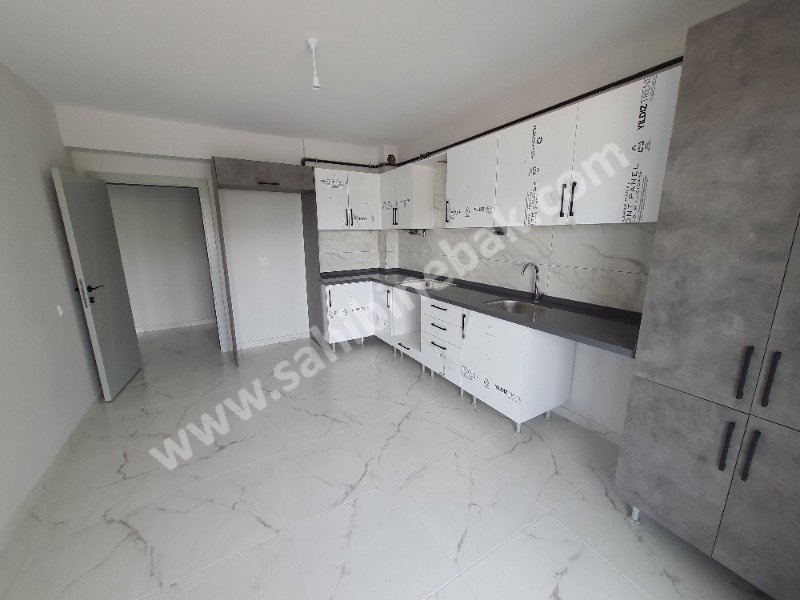 ESKİŞEHİR AŞAĞISÖĞÜTÖNÜ MAHALLESİ SATILIK 3+1 156 m2 DAİRE