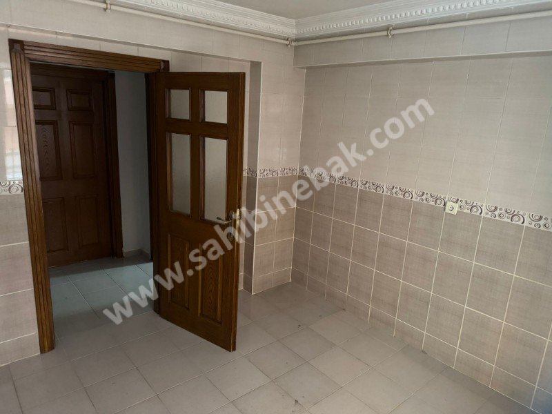 ALTINDAĞ GÜNEŞEVLERDE KİRALIK 3+1 YÜKSEK GİRİŞ YAPILI DAİRE