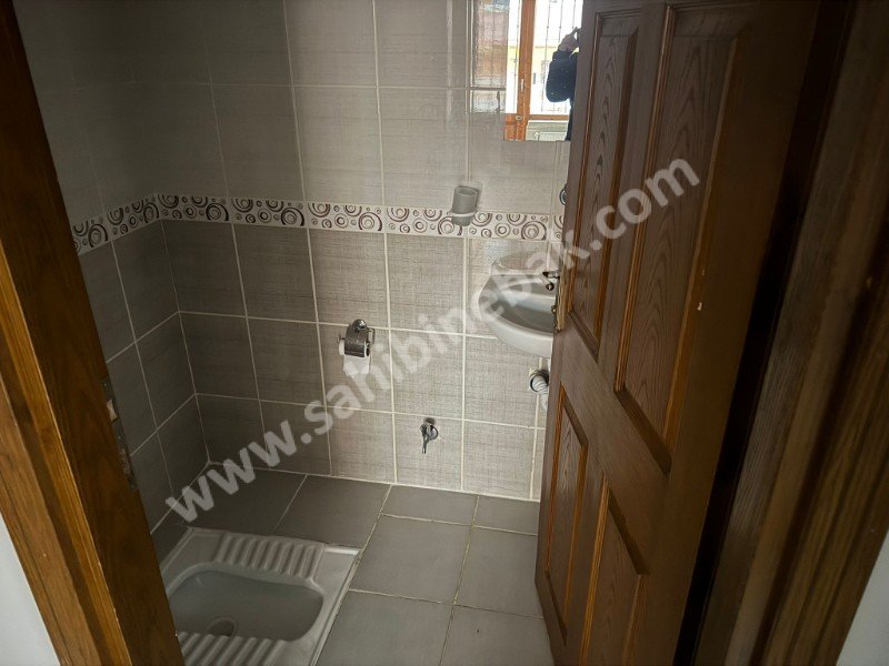 ALTINDAĞ GÜNEŞEVLERDE KİRALIK 3+1 YÜKSEK GİRİŞ YAPILI DAİRE