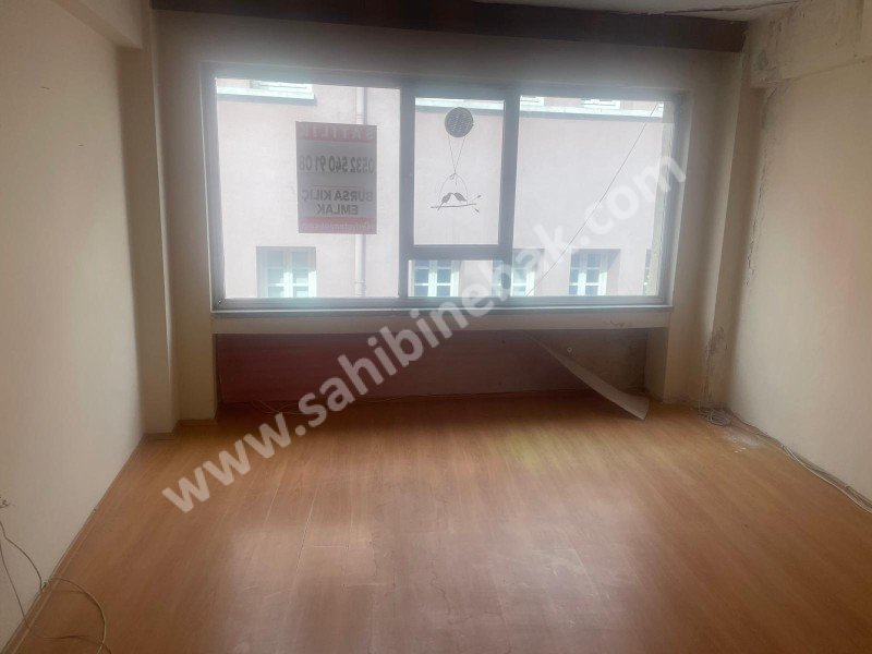 BURSA OSMANGAZİ HEYKEL MERKEZDE SATILIK ARA KAT 1+1 OFİS & BÜRO